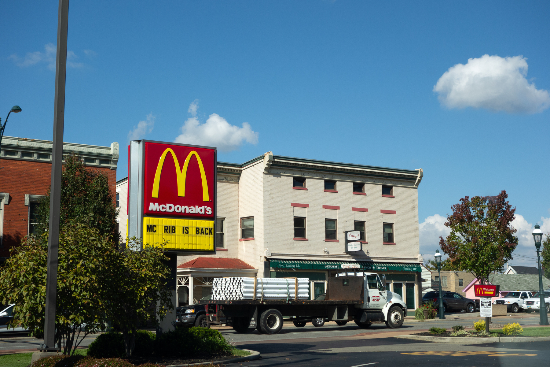 McDonalds sign that reads MC RIB IS BACK - Sony RX100