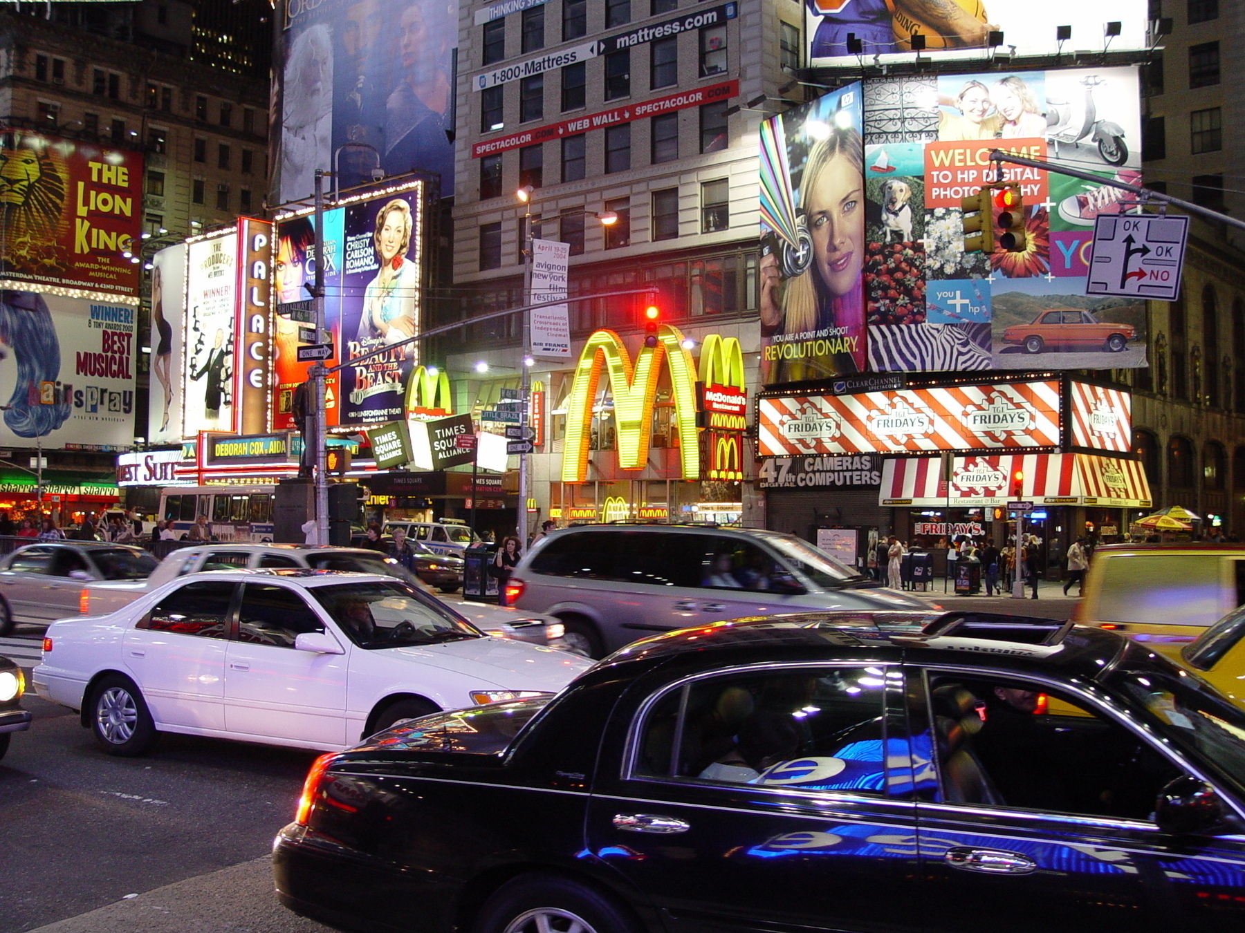 McDonalds and TGI Fridays Times Square - Sony Cybershot