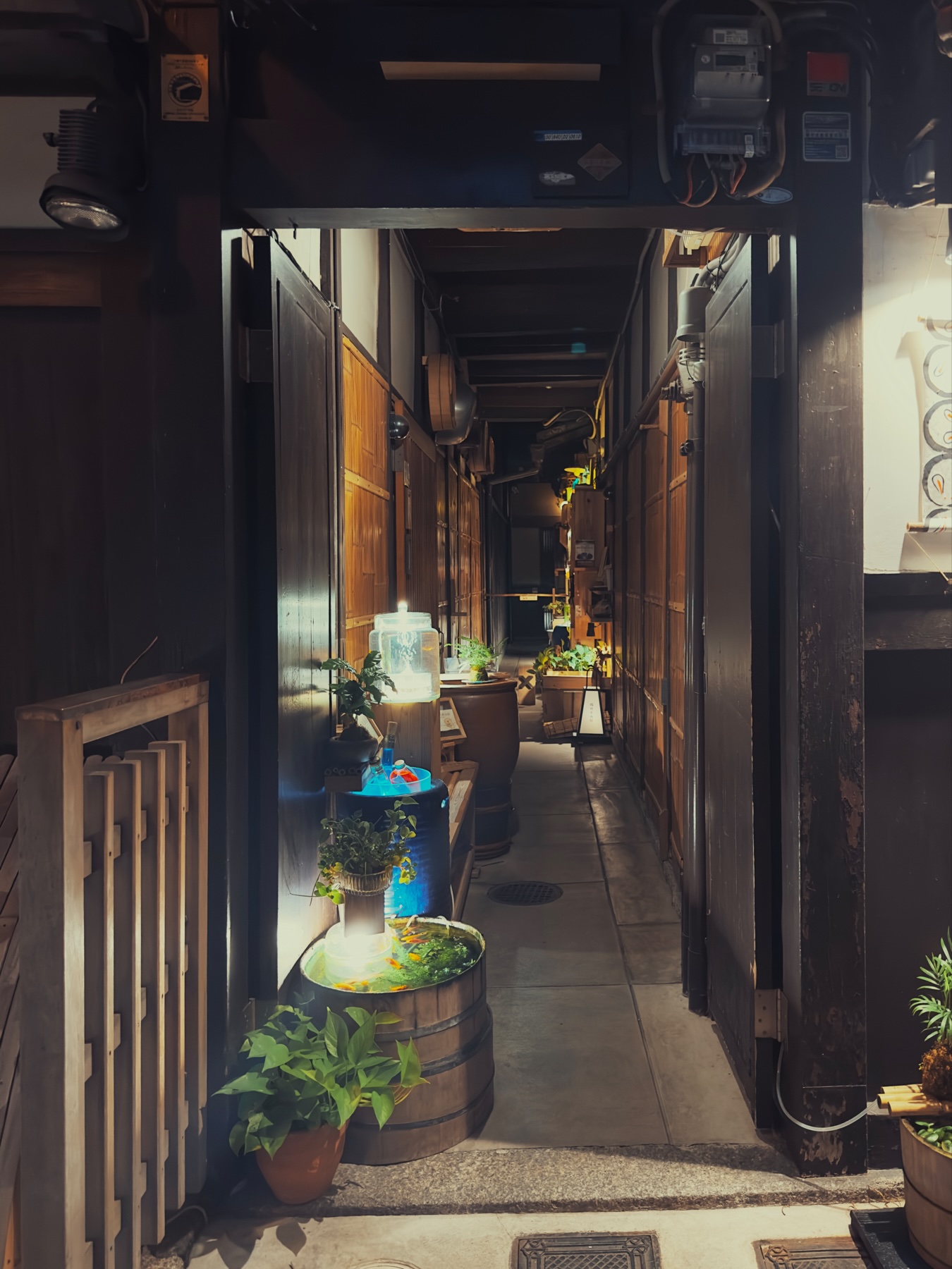 A wooden alleyway to one of the many Kyoto eateries