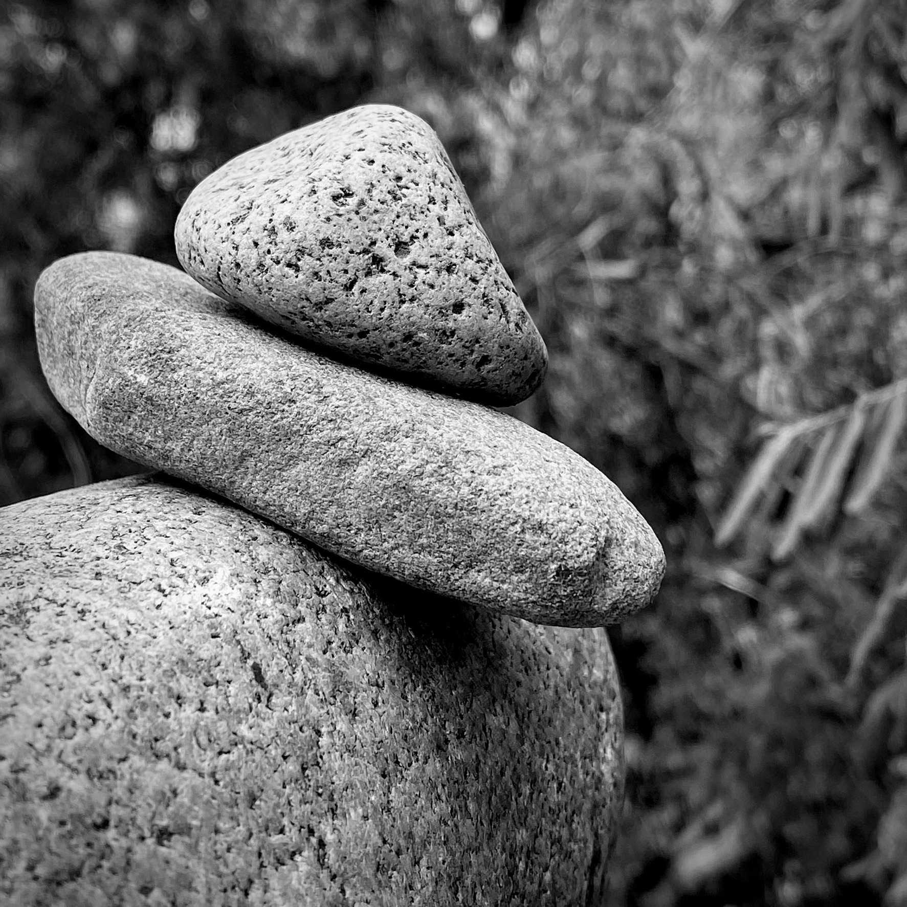 Rocks balanced on each other.