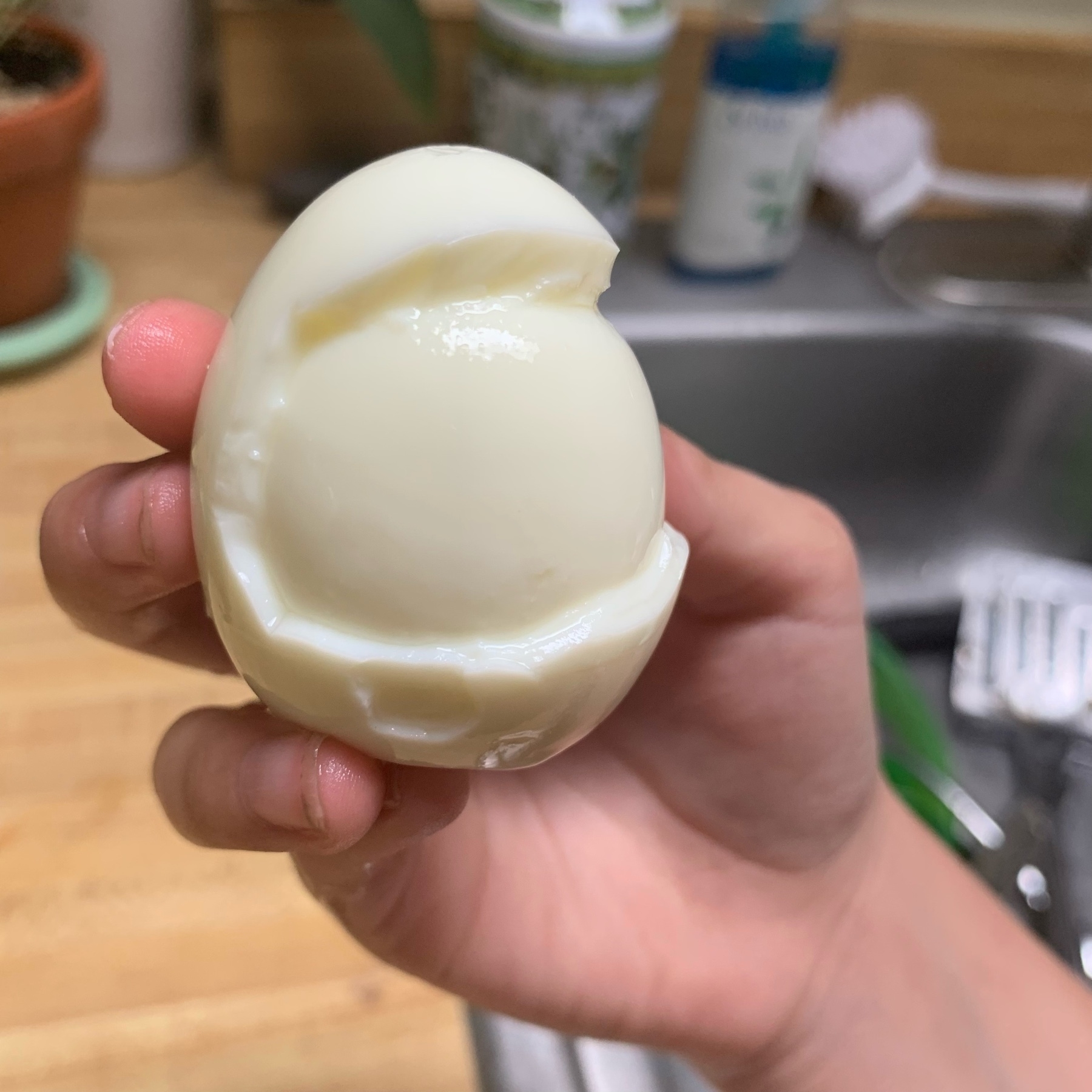 hard boiled egg that looks like "amoung us" game