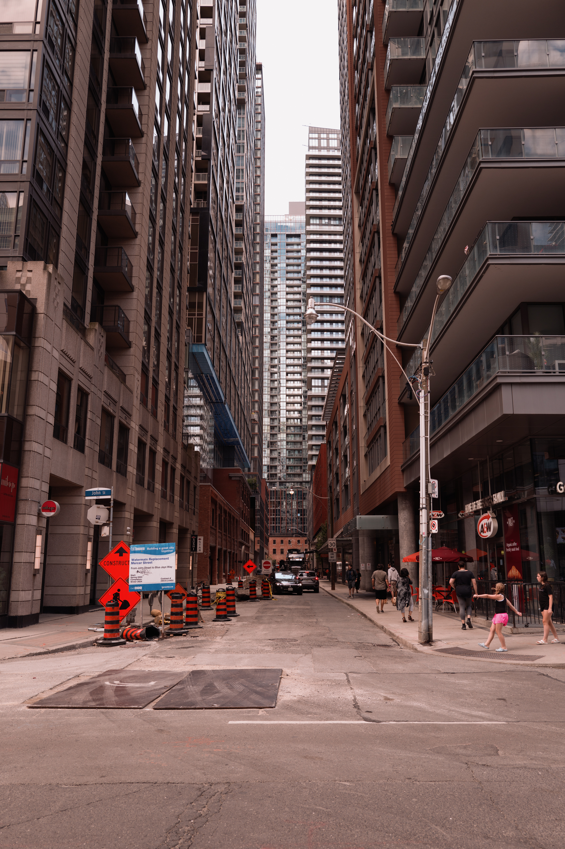 Shot into a side street between high-rise condo building. There’s some construction going on in that side street. 