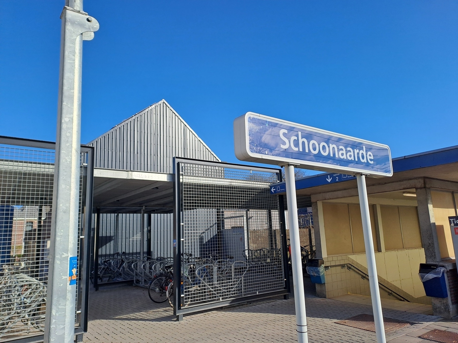 Bord van het station Schoonaarde