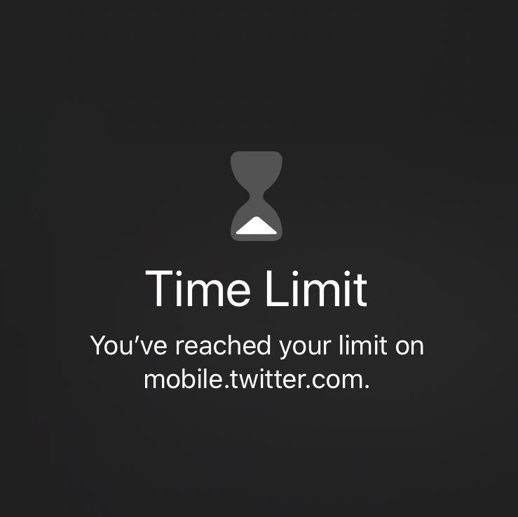 A notification in iOS 13 saying I've reached my time limit in Twitter