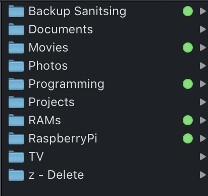 Folders ticked off with a green marker in macOS