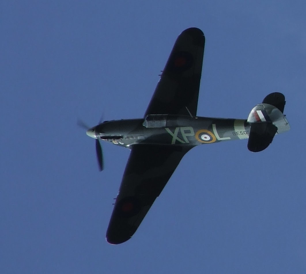 Hawker Hurricane Mk IIb NOT a Spitfire!