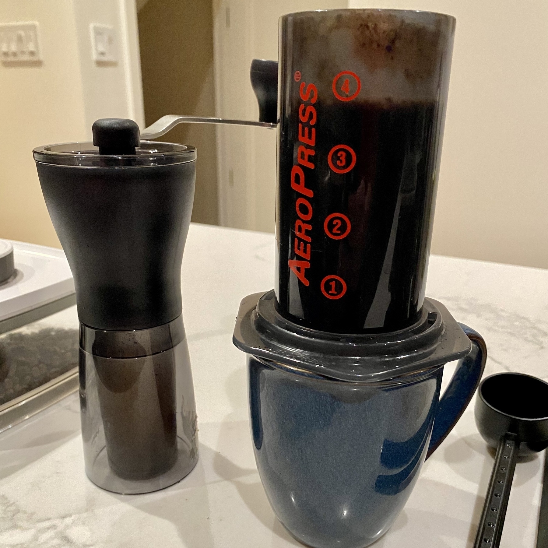 Making coffee with an Aeropress