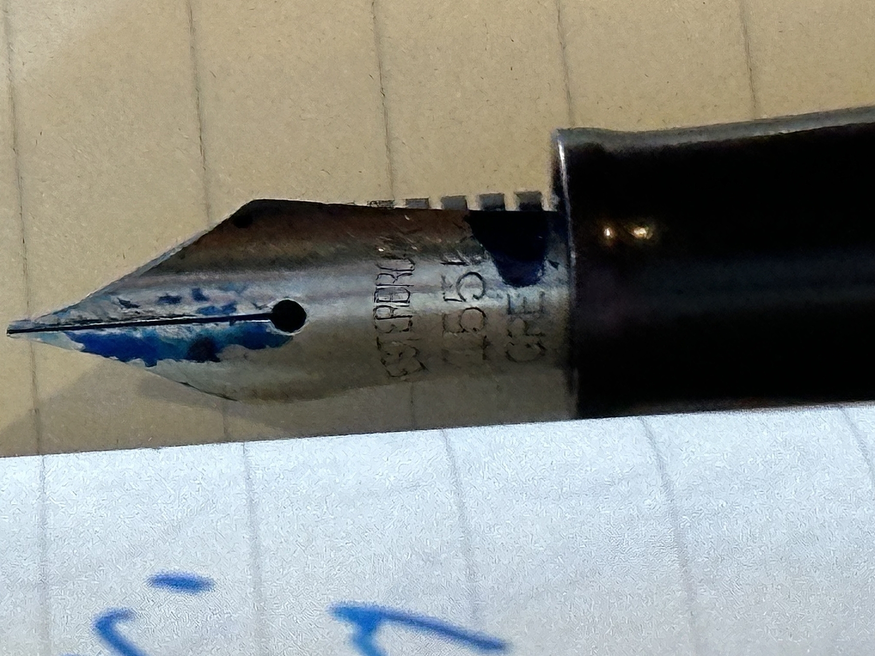 Fountain pen nib 