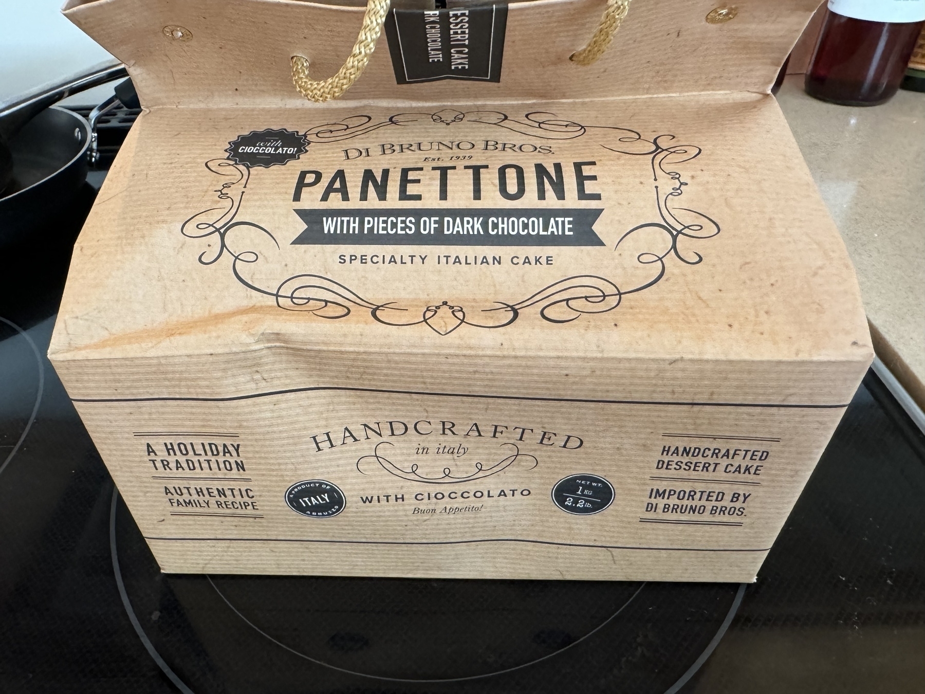 Chocolate panettone. 