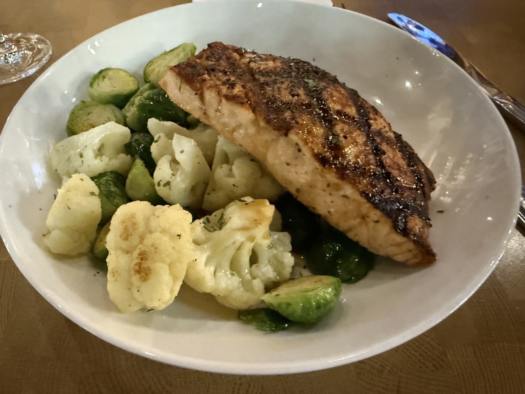 Salmon and veggies 