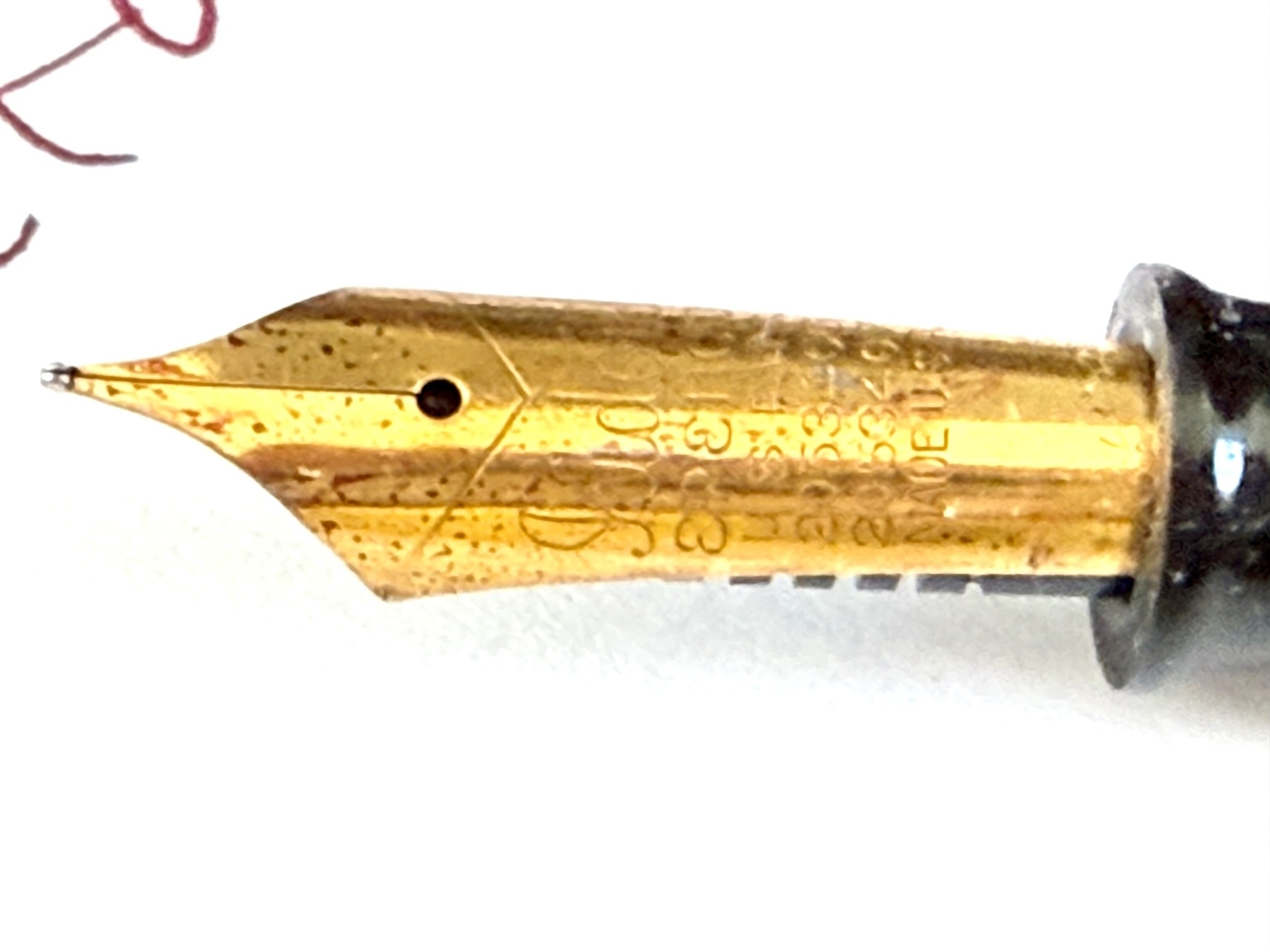 Fountain pen nib 