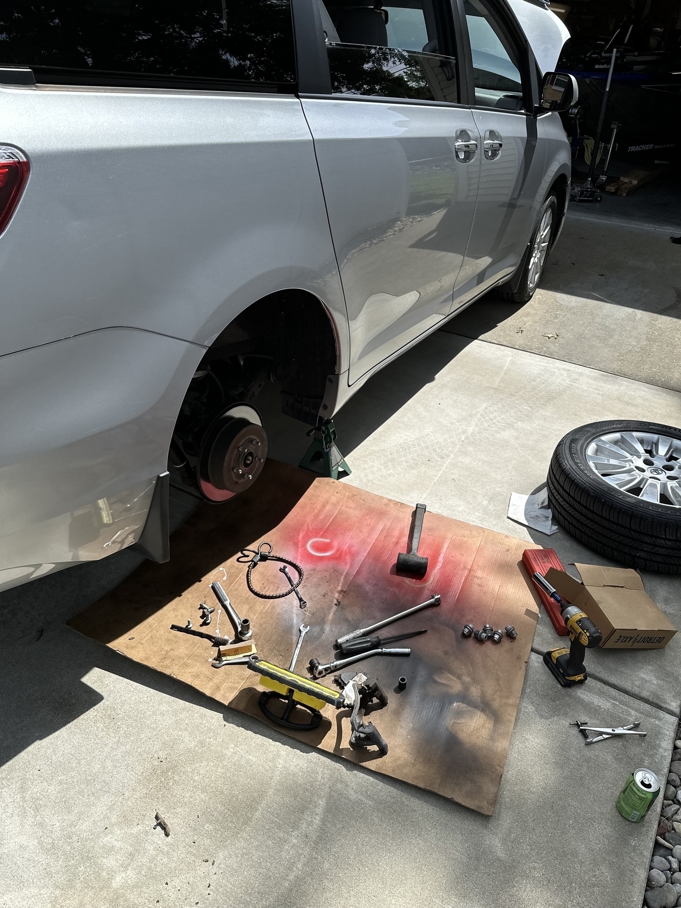 Tire off of rear in Toyota Sienna van