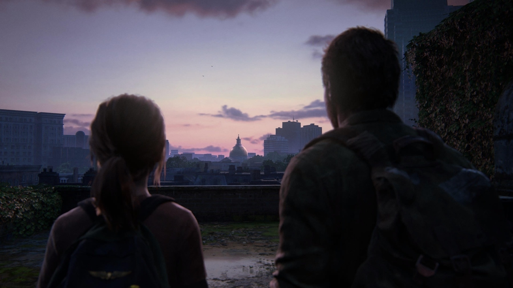 Joel and Ellie looking towards the Capitol building 