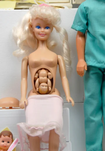 Midge, the pregnant Barbie doll