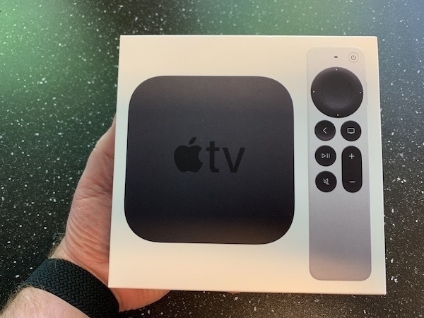 Apple TV 4K (2021) box