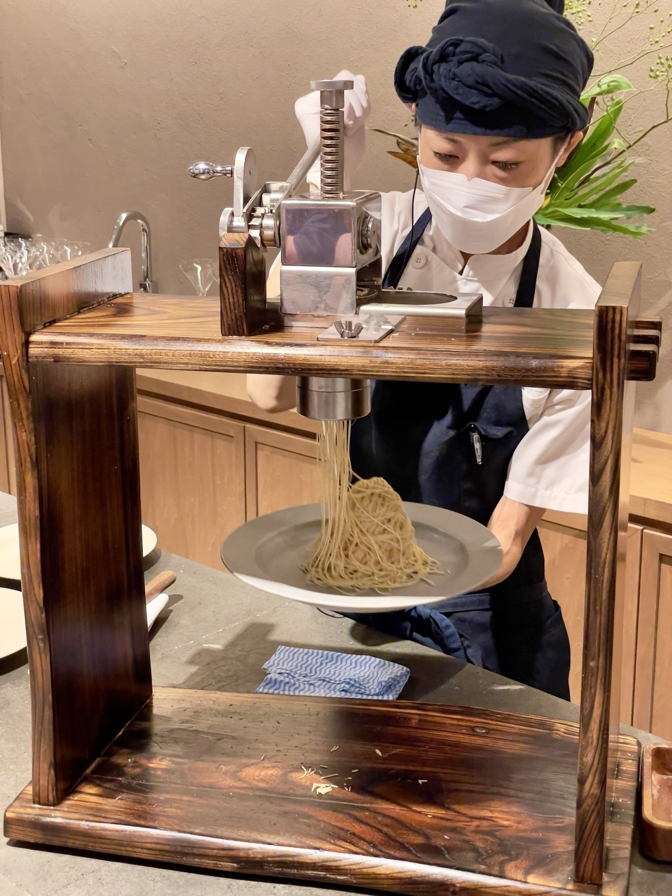 Making of Waguri Kiito Mont Blanc Dessert