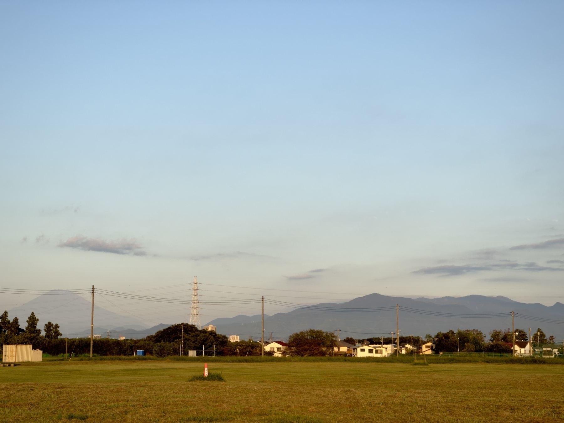 Photo of the mountains west of Totsuka in Oct