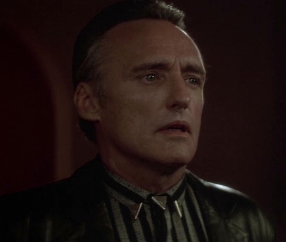 Dennis Hopper looking confused