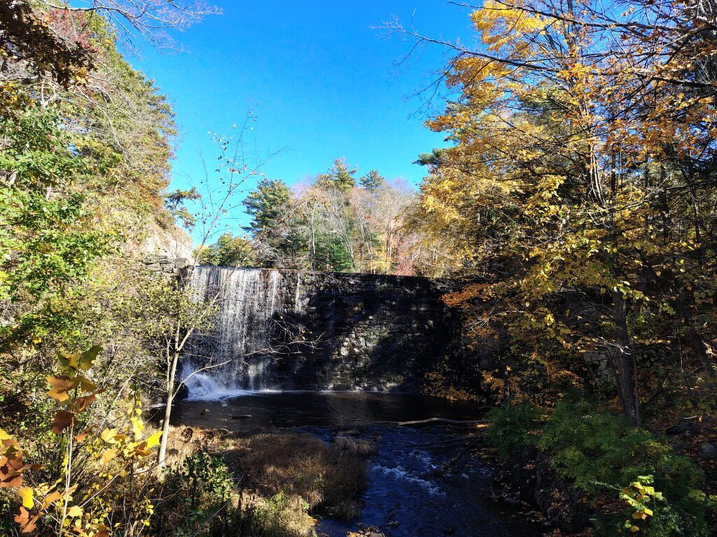 the dam at Puffer's Pond