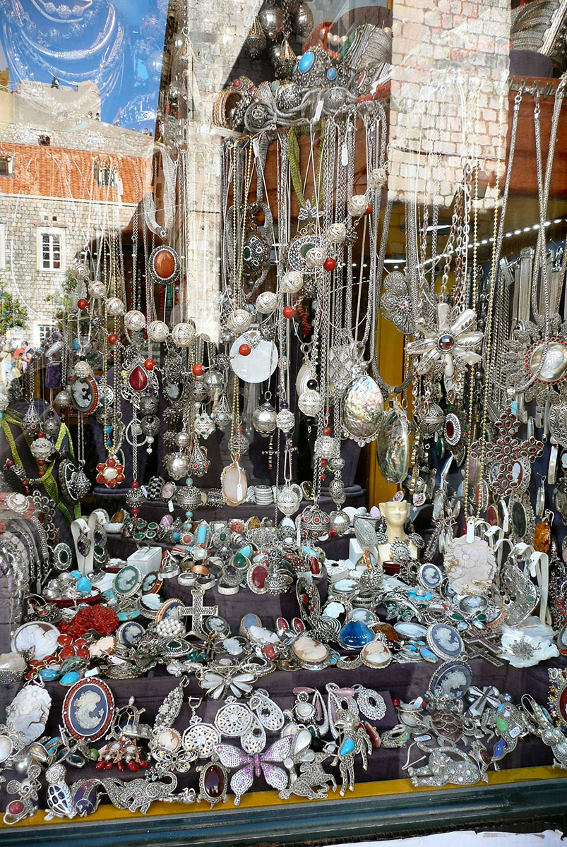 A shop window filled with silver jewellery