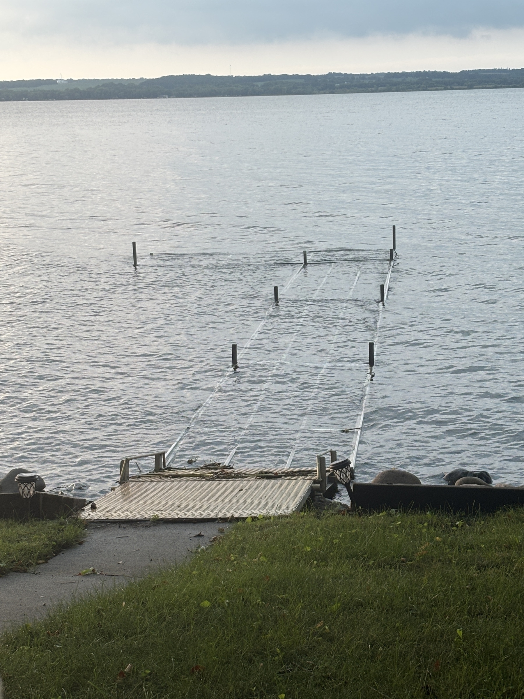 Dock going straight underwater to your doom