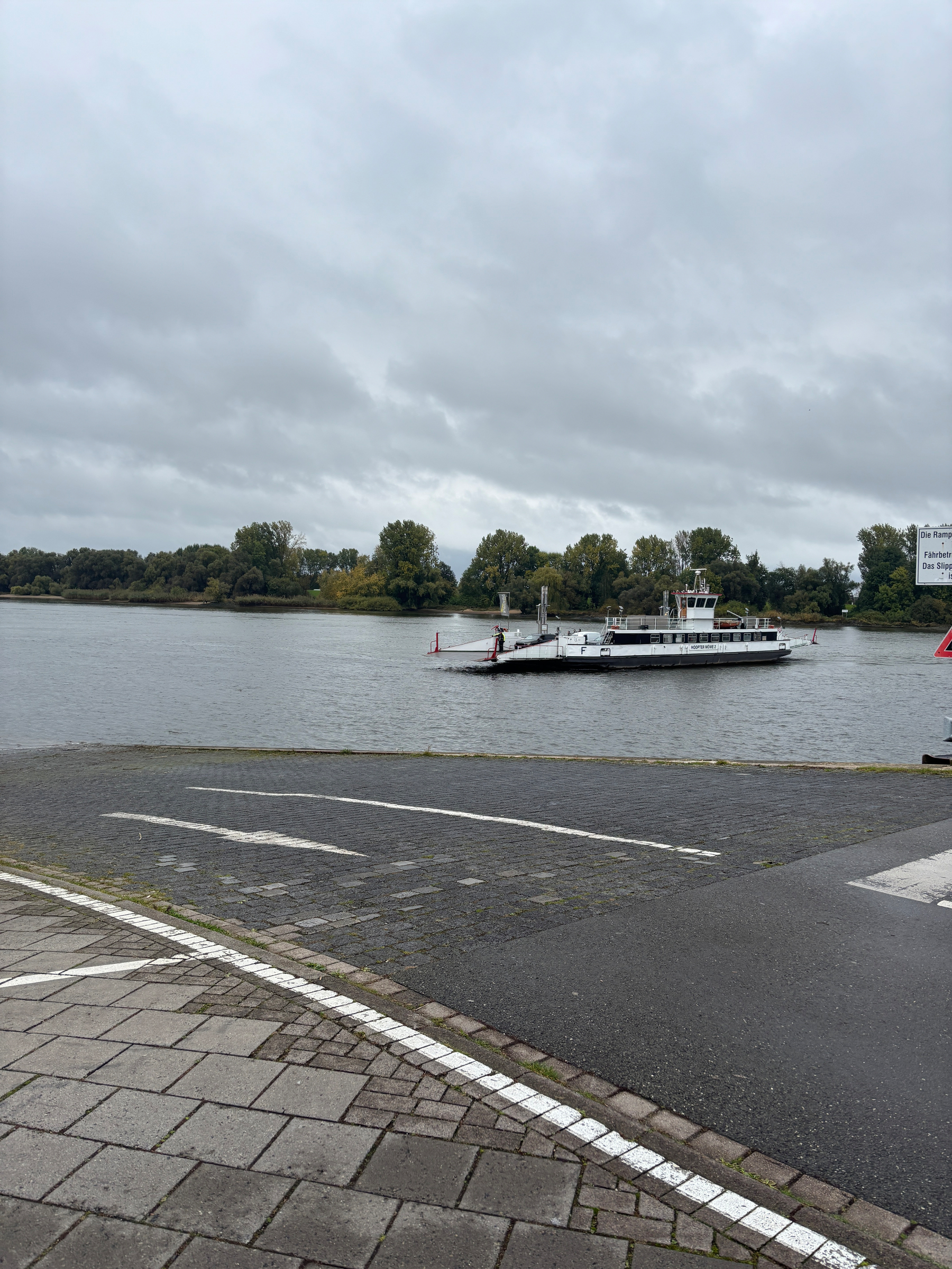 Elbe Ferry Hoopte