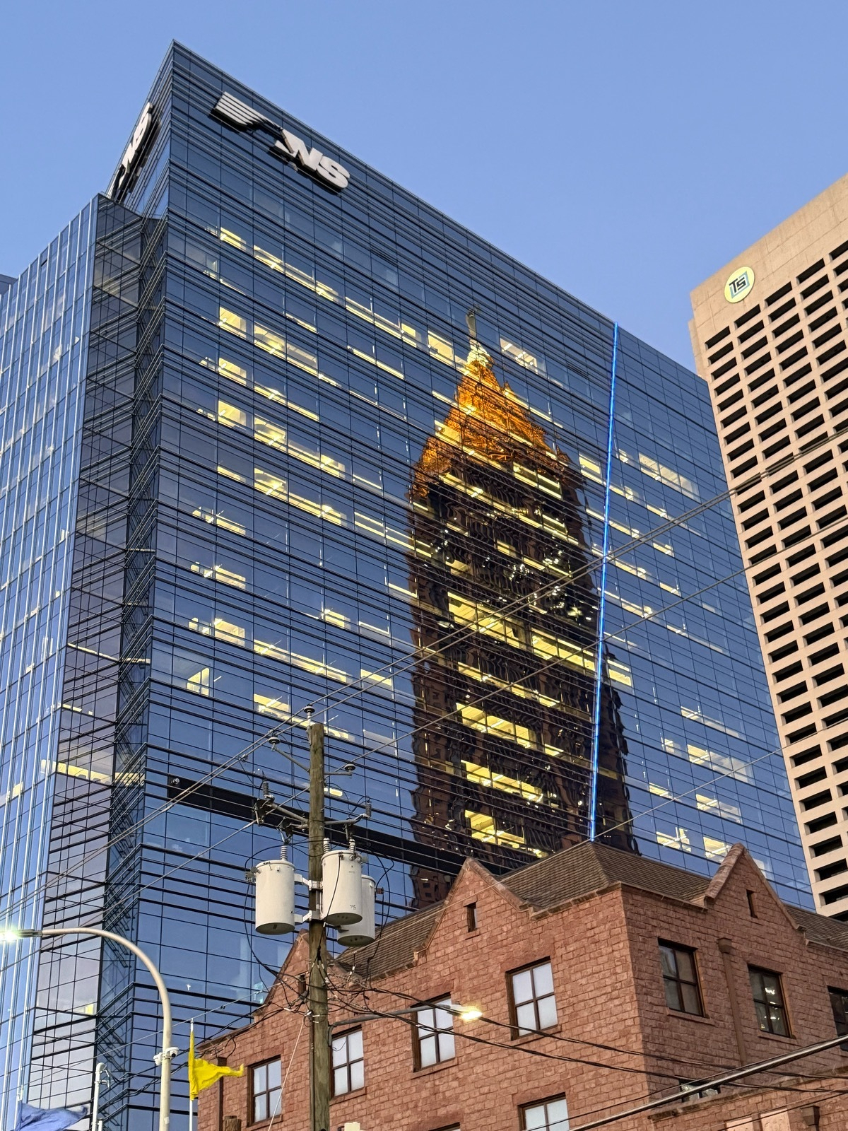 Image of the Bank of America building in downtown Atlanta being reflected in the Norfolk Southern building